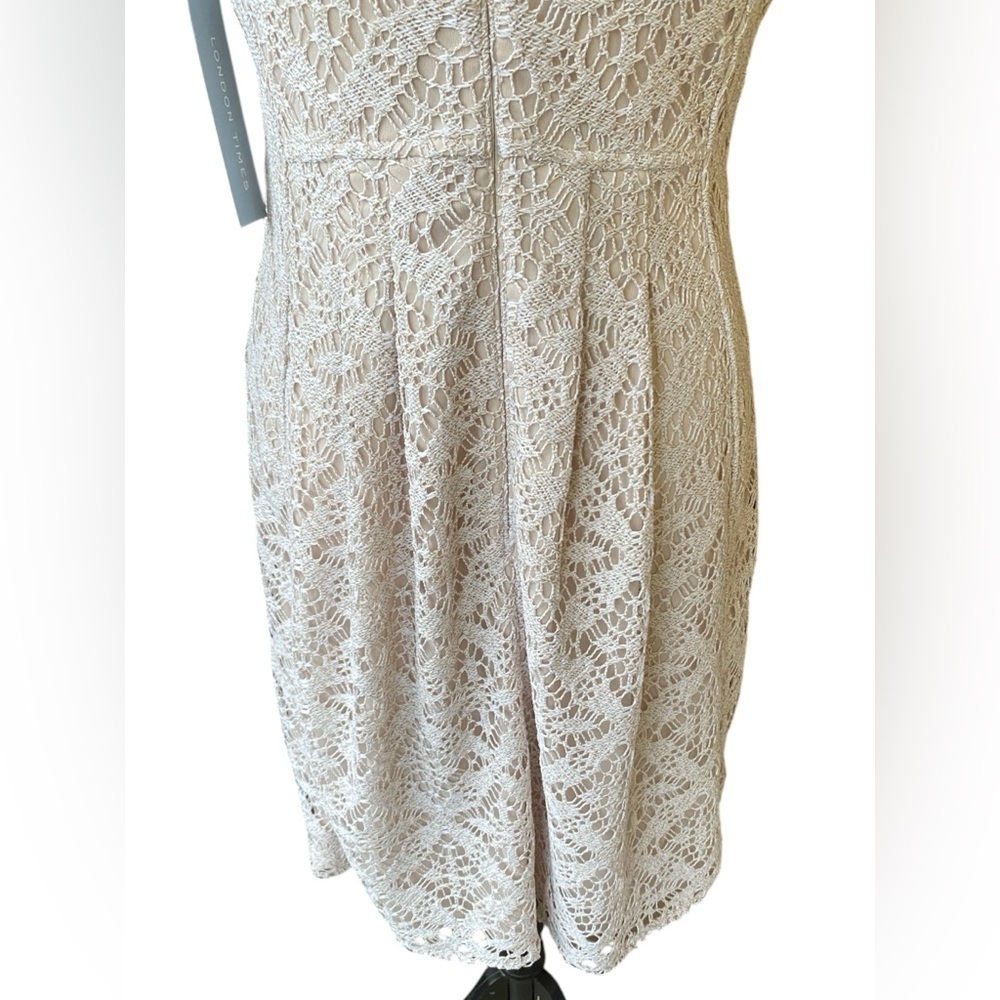 London Times NWT sz 10 classy oatmeal crochet/lined. Back zip/soft material. New - Picture 15 of 15